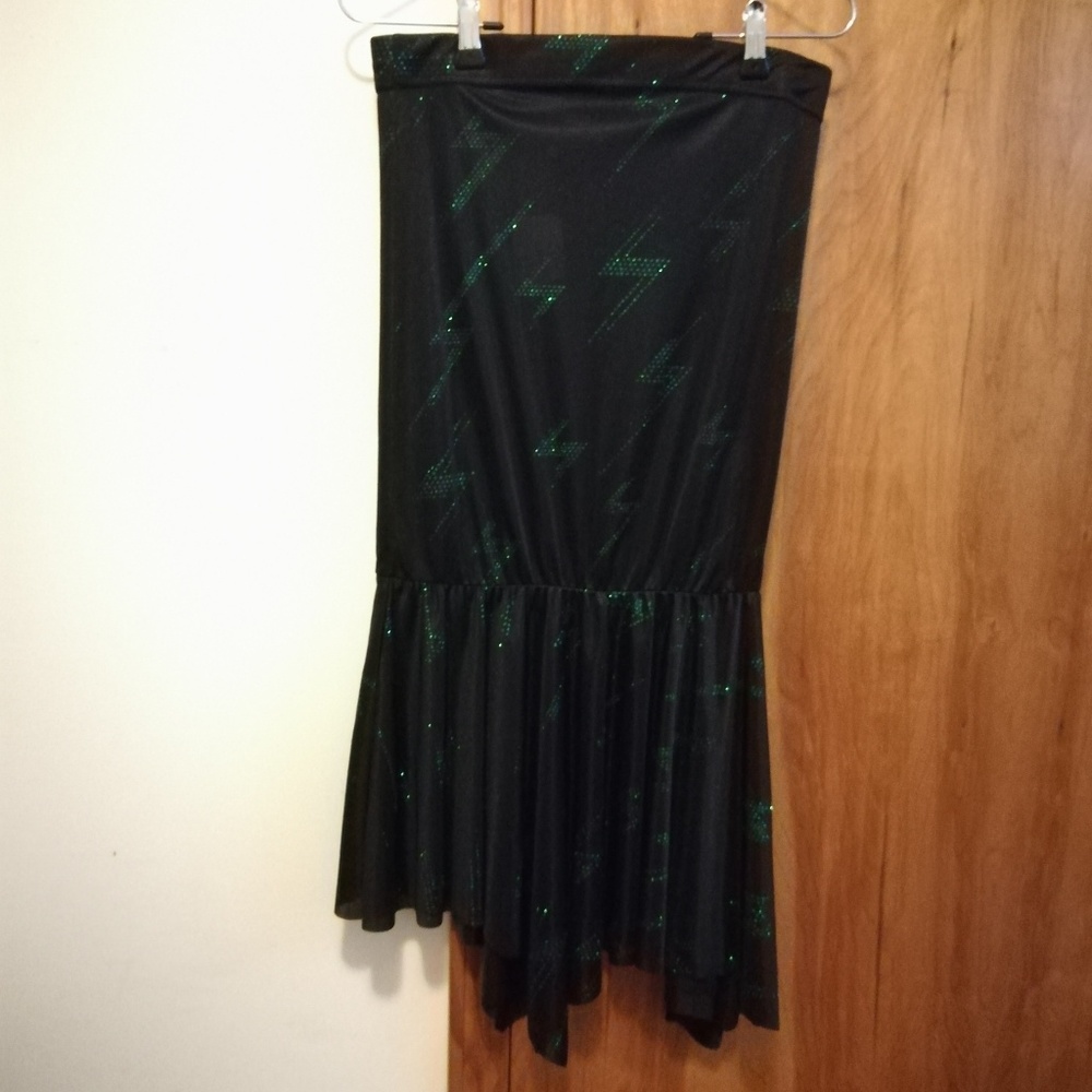 Straplessless dress